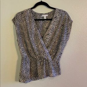 nordstrom patterned wrap top!